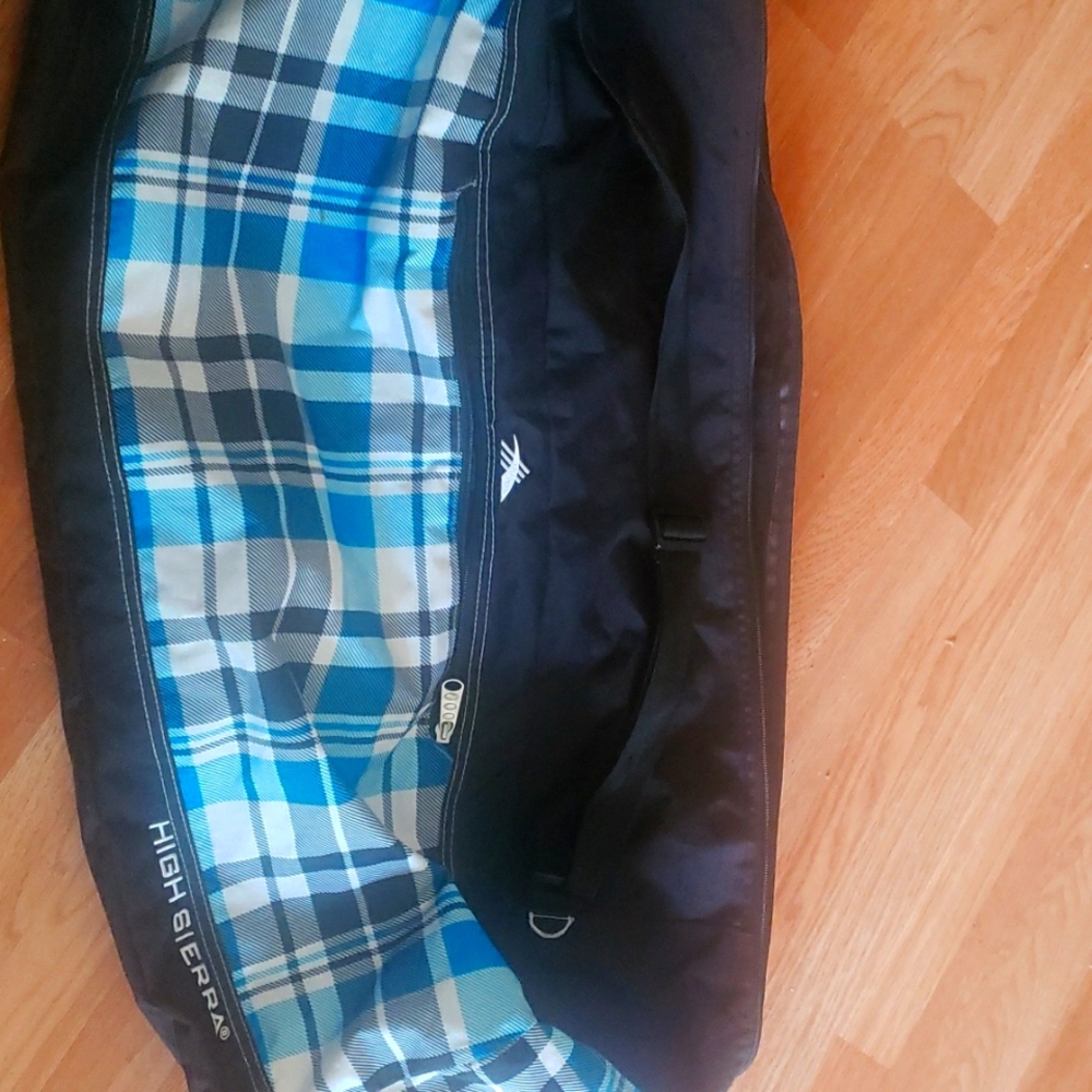 High Sierra huge duffel bag hiking, camping, ect